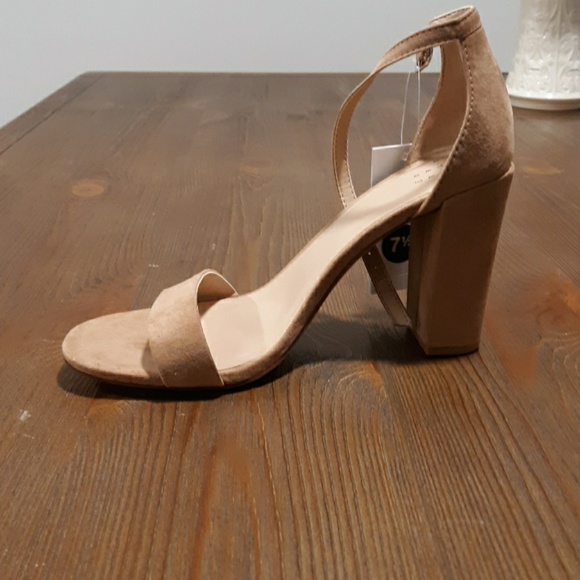 A.n.d eawy open toe heels - Picture 2 of 6